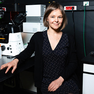 Paris rue d'Ulm le 8 février 2022. Portrait de Cécile Charrier jeune chercheuse scientifique de l'année 2021